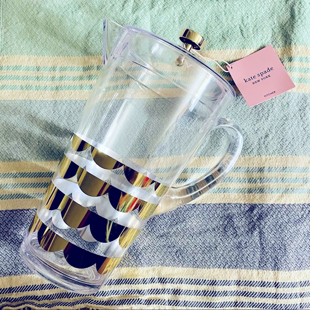 Kate Spade Scallop Pitcher (2 Quarts)